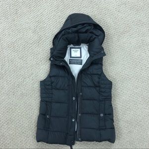 Abercrombie & Fitch Hooded Puffer Vest